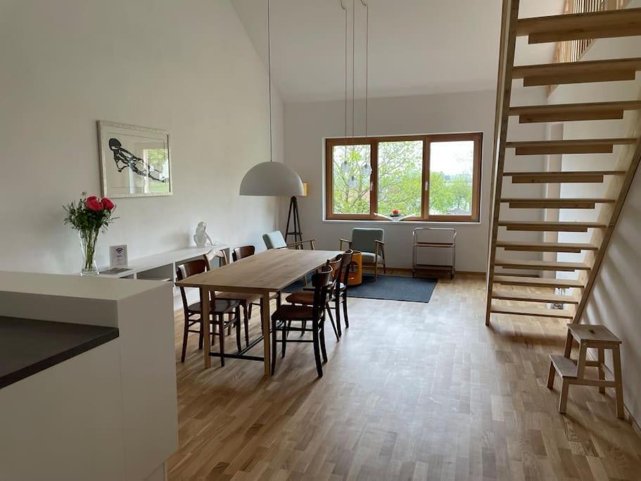 Gamsfels Petronella Galeriewohnung Langen Bei Bregenz Luaran gambar